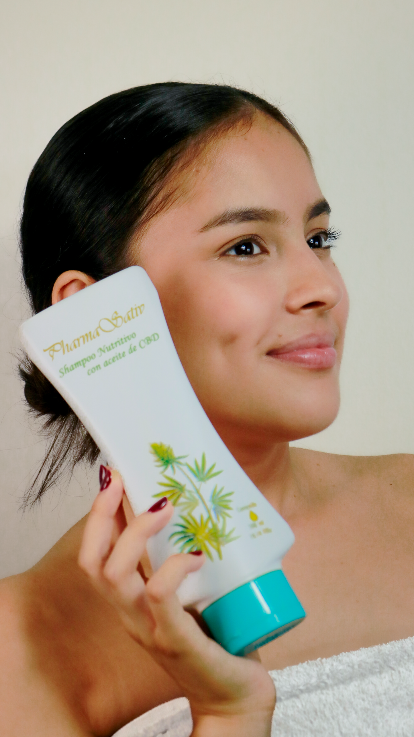 Shampoo Nutritivo con Aceite de CBD